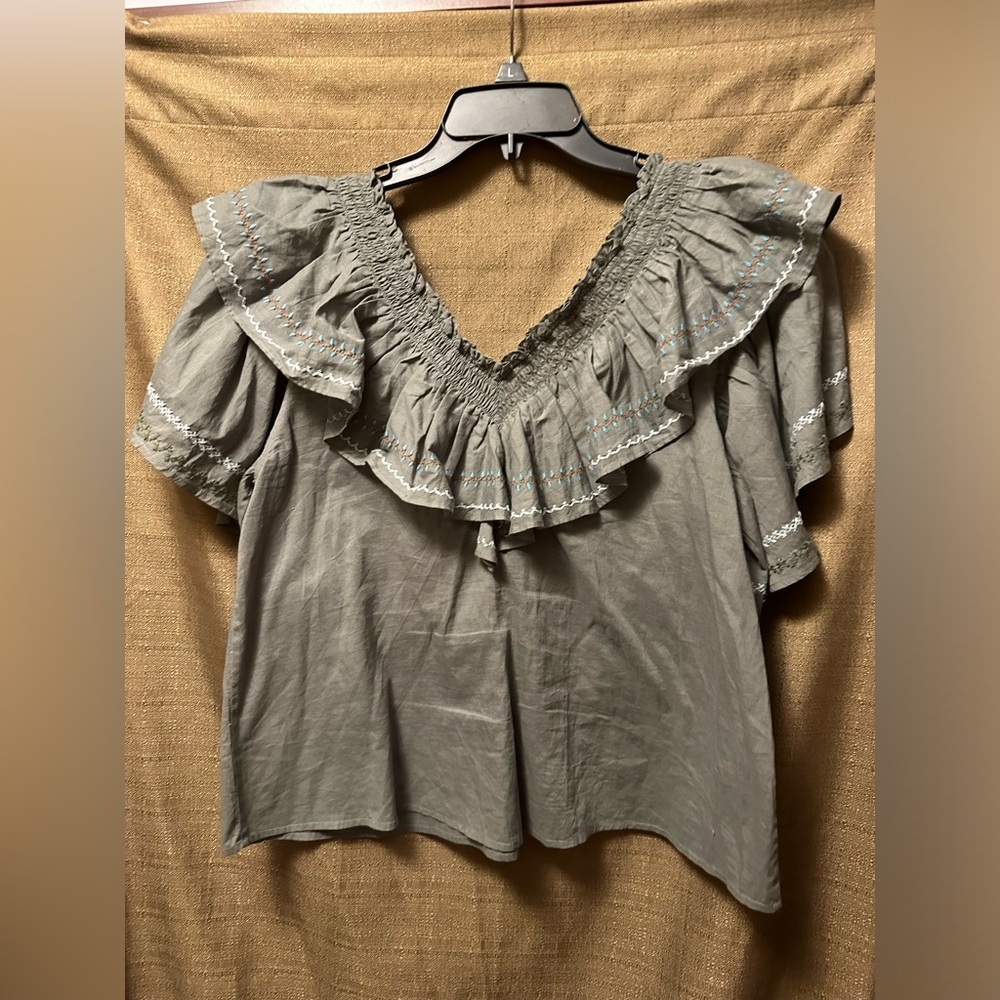 Something Navy Woman’s Felix Ruffle Top Size Smal… - image 5